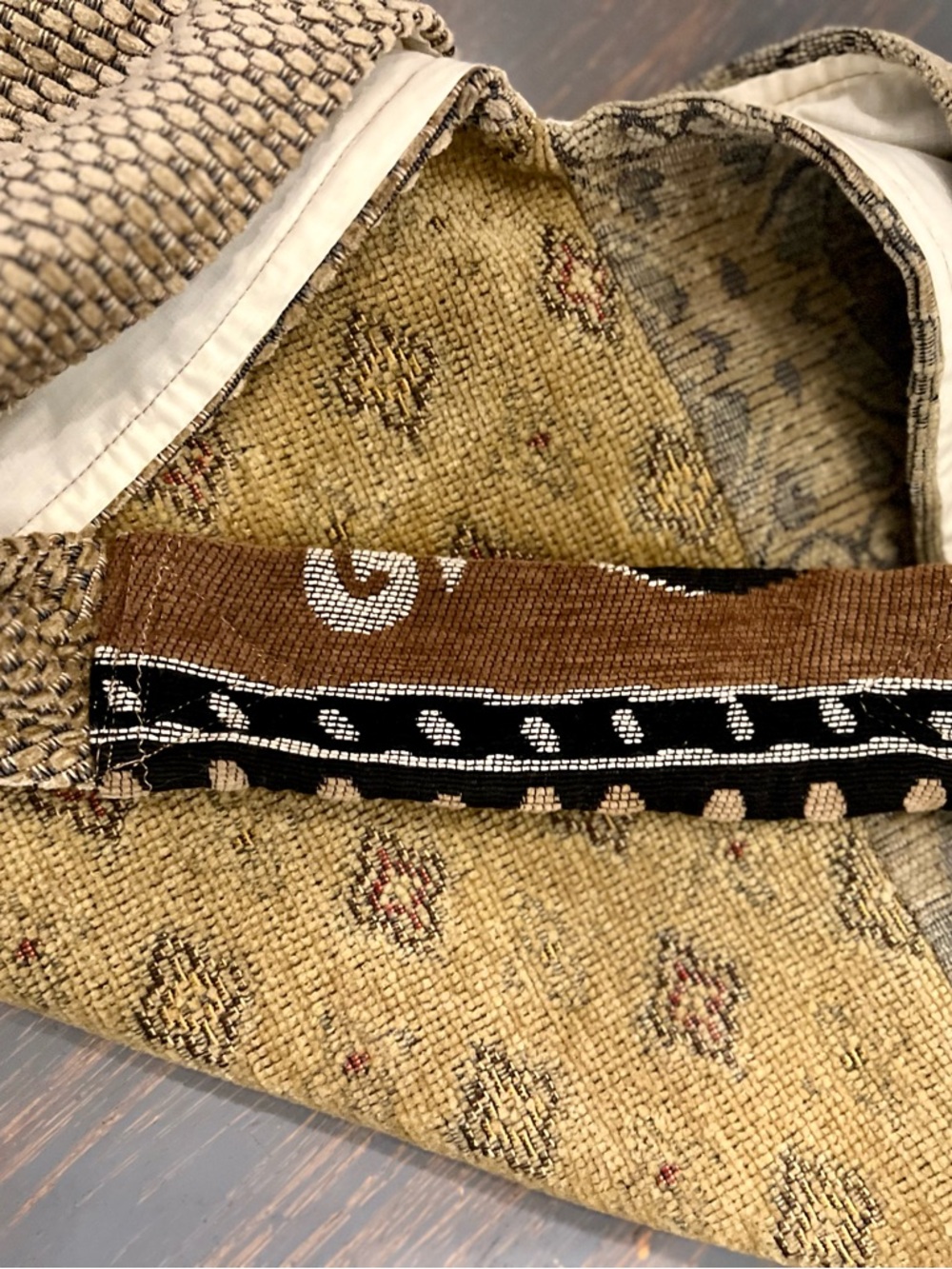 🤎 Handmade Tapestry-Style Slouchy Hobo Bag 🤎 - Picture 5 of 7